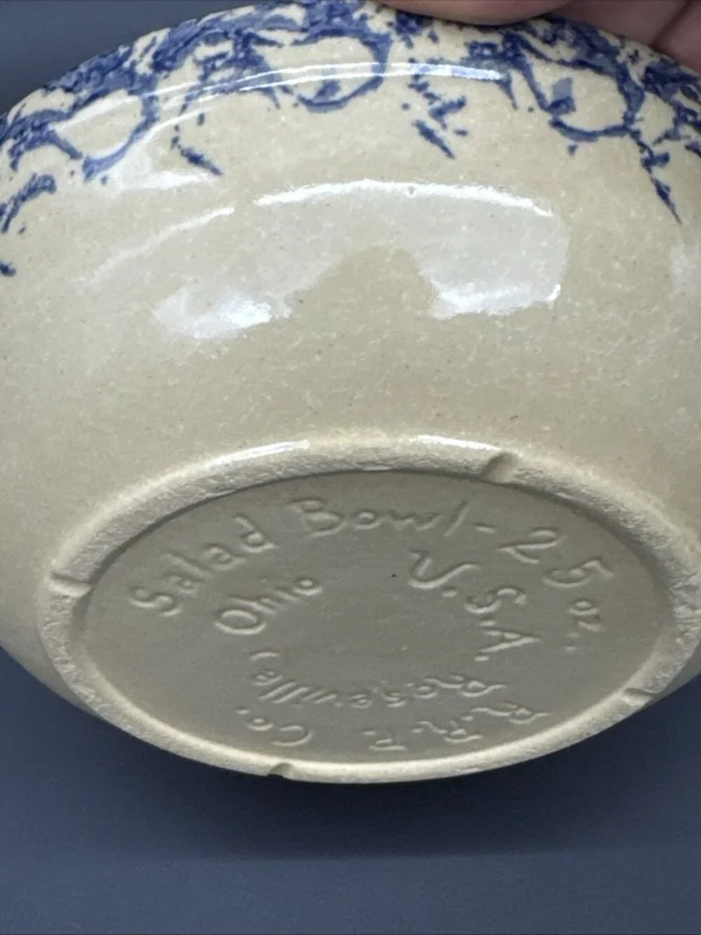 VTG RRP Roseville Ohio Blue Wheat Spongeware Salad Bowl Set 2 Farm Cottage 2.5oz